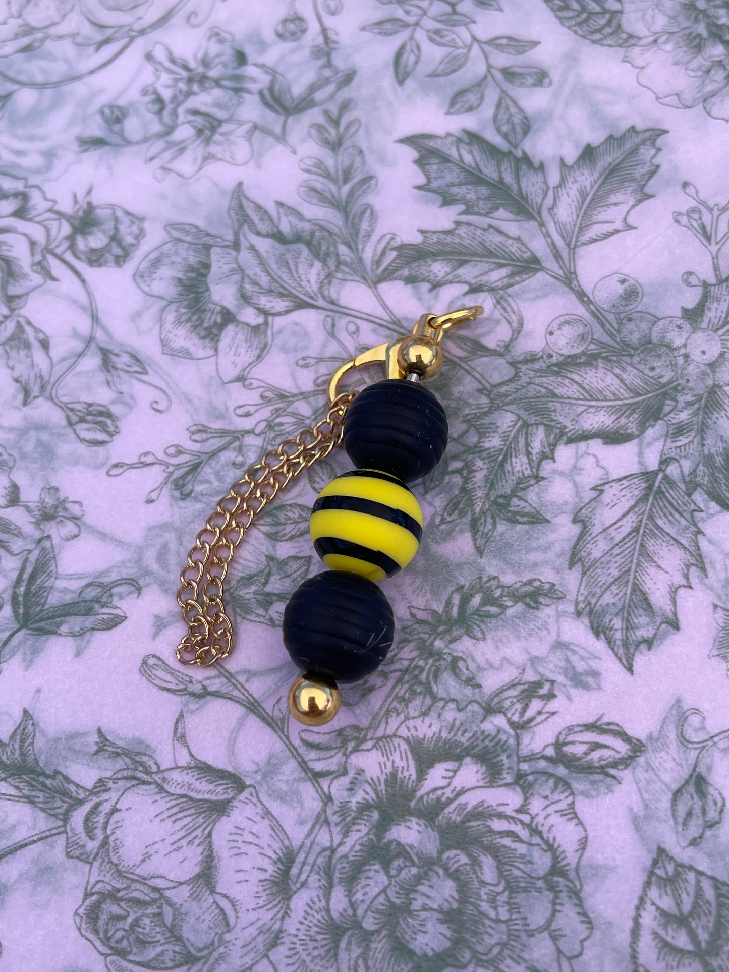 Bee 2 Charm Chain